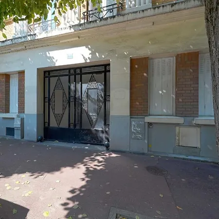 Charmant 2 Pieces A Issy Les Moulineaux * Issy-les-Moulineaux